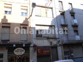 Propietat vertical, 399 m²