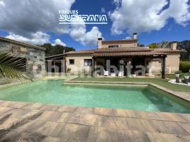 Casa (unifamiliar aislada), 276 m², cerca de bus y tren