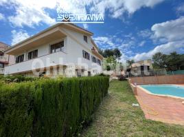 Casa (unifamiliar aislada), 230 m², cerca de bus y tren