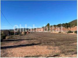 , 6890 m²