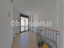 Duplex, 62 m², near bus and train, almost new