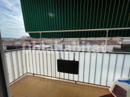 Piso, 82 m², cerca de bus y tren
