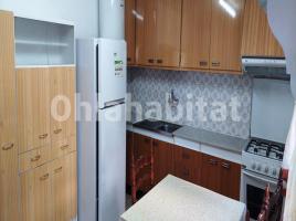 For rent Houses (detached house), 192 m², near bus and train