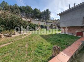 Casa (unifamiliar aislada), 246 m², cerca de bus y tren
