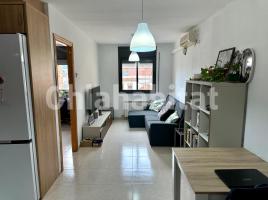 Dúplex, 70 m², près de bus et de train, presque neuf