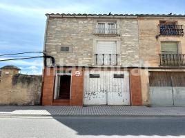 Houses (detached house), 319 m², near bus and train