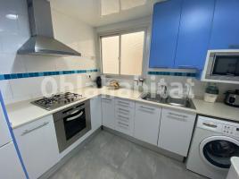 Piso, 80 m², cerca de bus y tren