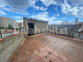 Houses (detached house), 250 m², near bus and train