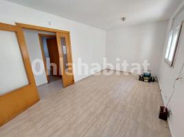 Pis, 70 m², prop de bus i tren