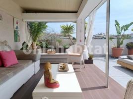 Àtic, 94 m², près de bus et de train, Eixample