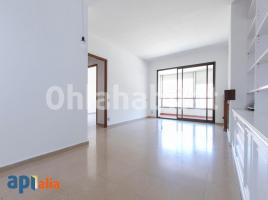 Flat, 126 m², near bus and train