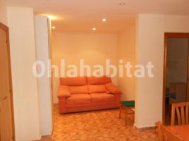 Piso, 41 m², cerca de bus y tren