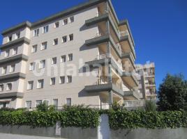 Flat, 90 m², near bus and train, costa