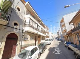 Pis, 94 m², près de bus et de train