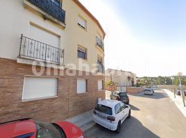 Piso, 79 m², cerca de bus y tren, seminuevo