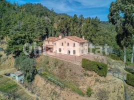  (casa rural), 537 m², près de bus et de train