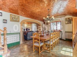  (casa rural), 537 m², près de bus et de train