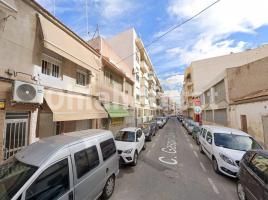 Flat, 95 m², near bus and train