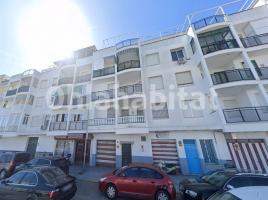 Flat, 88 m², near bus and train