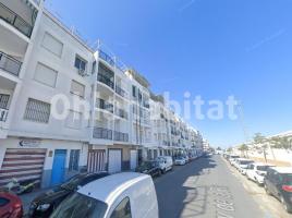 Flat, 88 m², near bus and train
