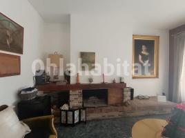 Flat, 180 m², near bus and train