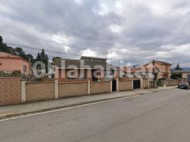 Houses (detached house), 163 m², near bus and train, almost new