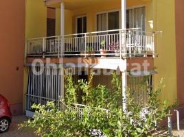 Flat, 66 m², near bus and train