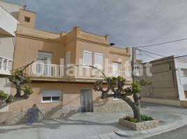 Houses (detached house), 138 m², near bus and train