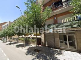 Flat, 87 m², near bus and train