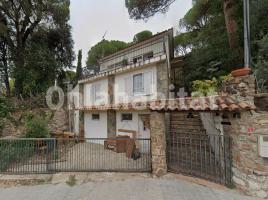 Pis, 135 m², prop de bus i tren