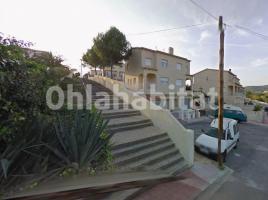 Casa (unifamiliar adossada), 132 m², prop de bus i tren, seminou