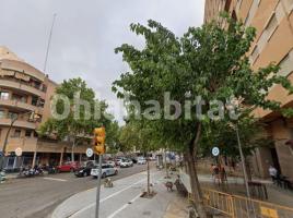 Pis, 104 m², prop de bus i tren