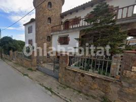 Casa (unifamiliar aislada), 362 m², cerca de bus y tren
