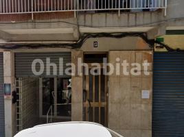 Pis, 65 m², près de bus et de train