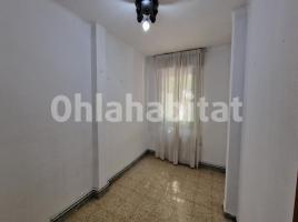 Flat, 80 m², near bus and train