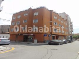Pis, 82 m², prop de bus i tren