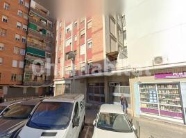 Pis, 42 m², prop de bus i tren