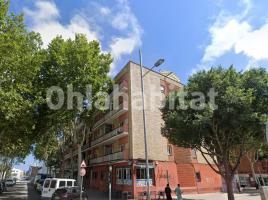Flat, 68 m², near bus and train