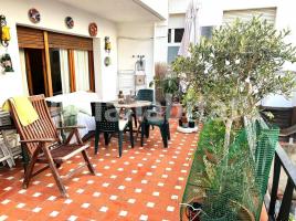 Flat, 146 m², near bus and train