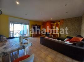 Duplex, 167 m², near bus and train