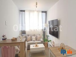 Piso, 62 m², cerca de bus y tren, seminuevo