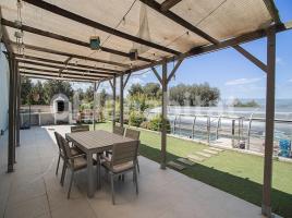  (unifamiliar aïllada), 313 m², près de bus et de train, presque neuf
