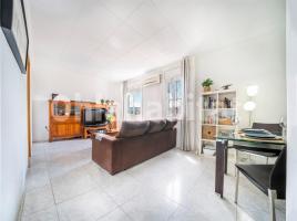 Pis, 49 m², prop de bus i tren