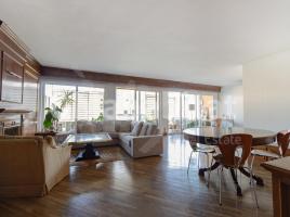 Piso, 254 m², cerca de bus y tren
