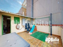  (unifamiliar adossada), 326 m², près de bus et de train, LA ROMANICA