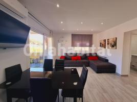 Àtic, 68 m², près de bus et de train