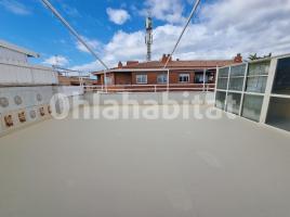 Ático, 169 m², cerca de bus y tren