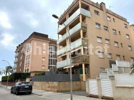 Ático, 132.59 m², cerca de bus y tren, seminuevo