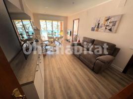 Flat, 84 m², near bus and train