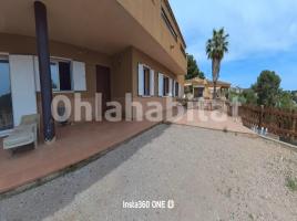 Casa (unifamiliar aislada), 203 m², cerca de bus y tren, seminuevo